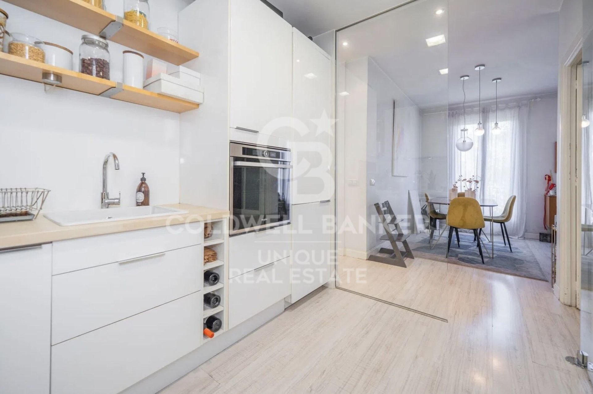 Appartamento a Madrid, Spagna 3 camere da letto, 96 mq. N° 179004