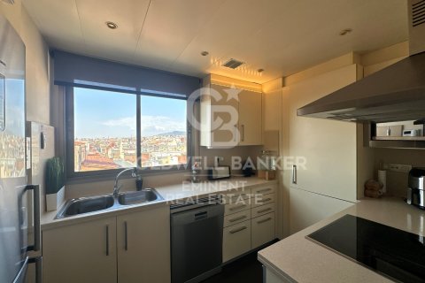Penthouse à vendre à Barcelona, Espagne, 3 chambres, 112 m2 No. 179005 - photo 4