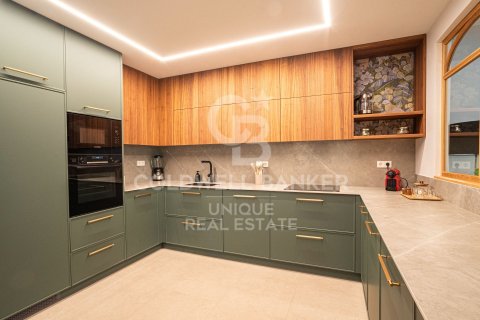 Apartment à vendre à Madrid, Espagne, 3 chambres, 220 m2 No. 179001 - photo 5