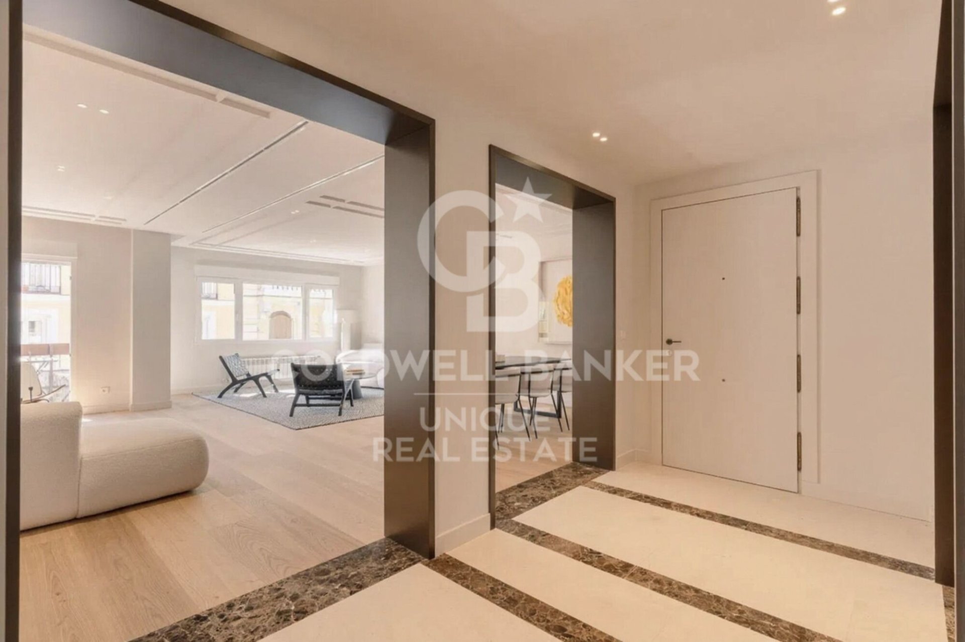 Appartamento a Madrid, Spagna 3 camere da letto, 239 mq. N° 179002