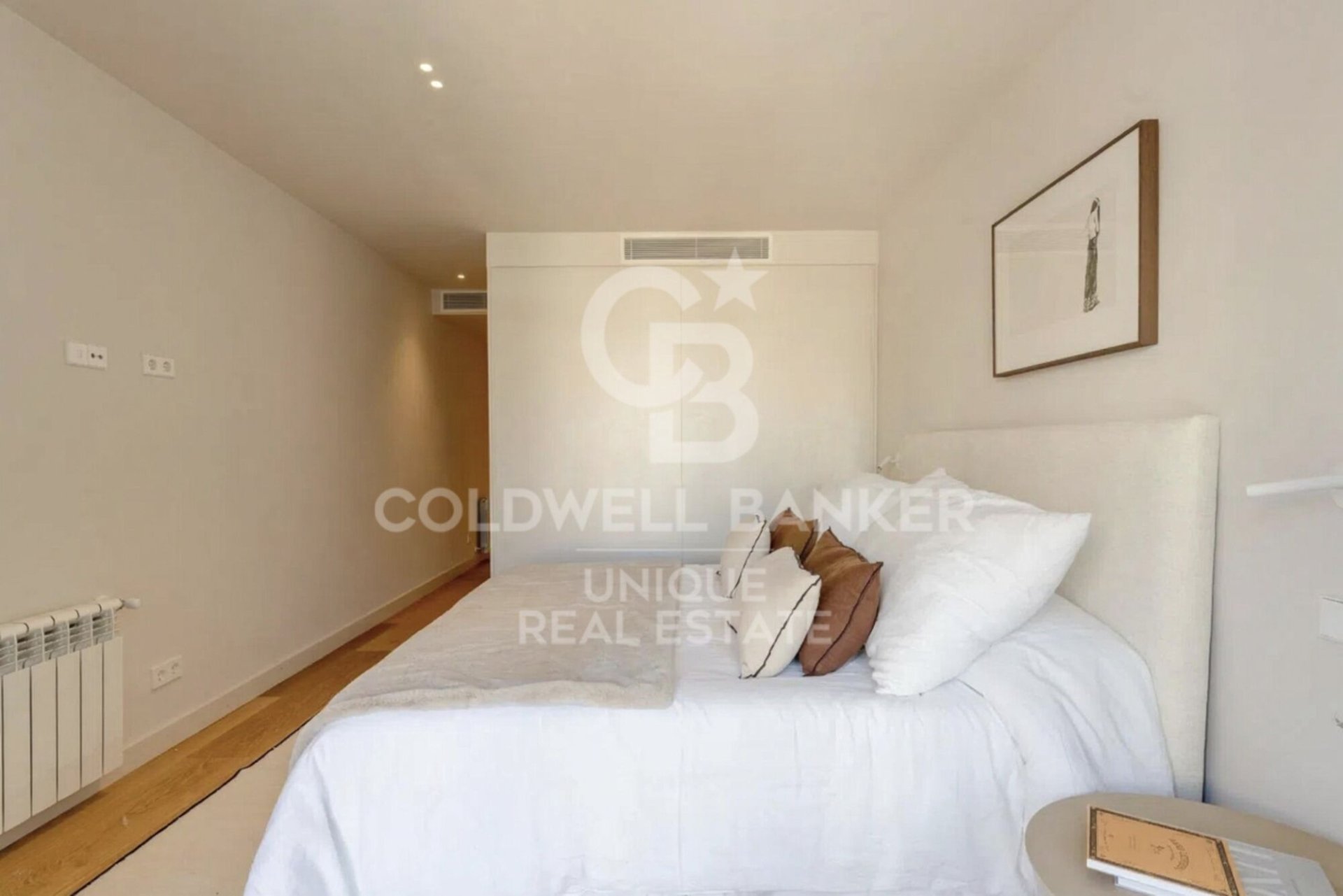 Appartamento a Madrid, Spagna 3 camere da letto, 239 mq. N° 179002