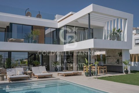 Villa en Marbella, Málaga, España 4 dormitorios, 417 m2 No. 179003