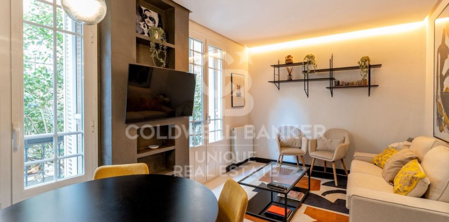 Apartment à Madrid, Espagne 2 chambres, 84 m2 No. 179000