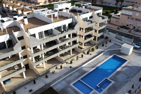 Apartment for sale in Alicante, Spain 3 bedrooms, 140 sq.m. No. 179558 - photo 3