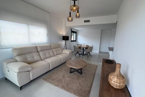 Apartment for sale in Alicante, Spain 3 bedrooms, 140 sq.m. No. 179558 - photo 11