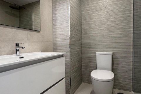 Apartment for sale in Alicante, Spain 3 bedrooms, 140 sq.m. No. 179558 - photo 23