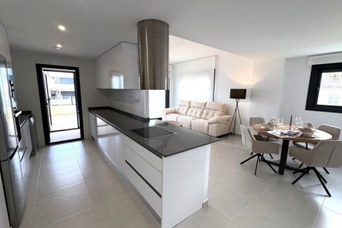 Apartment for sale in Alicante, Spain 3 bedrooms, 140 sq.m. No. 179558 - photo 17