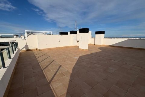 Apartment for sale in Alicante, Spain 3 bedrooms, 140 sq.m. No. 179558 - photo 7