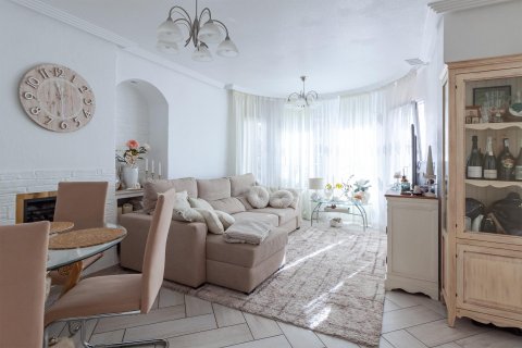 Huvila myytävänä La Florida, Alicante, Espanja, 4 makuuhuonetta, 105 m2 No. 179560 - kuva 9