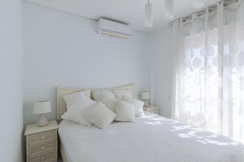 Huvila myytävänä La Florida, Alicante, Espanja, 4 makuuhuonetta, 105 m2 No. 179560 - kuva 29