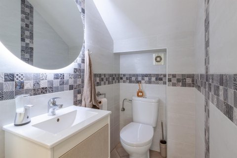 Huvila myytävänä La Florida, Alicante, Espanja, 4 makuuhuonetta, 105 m2 No. 179560 - kuva 23