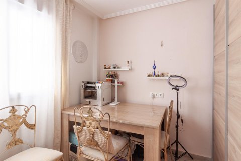 Huvila myytävänä La Florida, Alicante, Espanja, 4 makuuhuonetta, 105 m2 No. 179560 - kuva 25