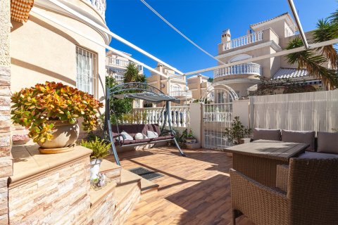 Huvila myytävänä La Florida, Alicante, Espanja, 4 makuuhuonetta, 105 m2 No. 179560 - kuva 3