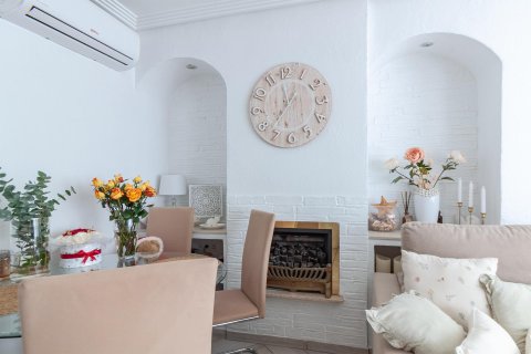 Huvila myytävänä La Florida, Alicante, Espanja, 4 makuuhuonetta, 105 m2 No. 179560 - kuva 13