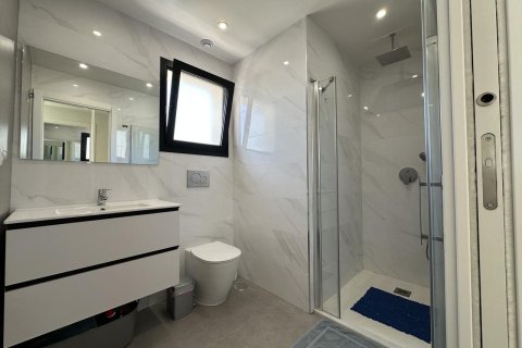 Apartment for sale in Urbanizacion Las Filipinas, Alicante, Spain 2 bedrooms, 85 sq.m. No. 179555 - photo 22