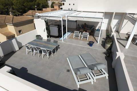 Apartment for sale in Urbanizacion Las Filipinas, Alicante, Spain 2 bedrooms, 85 sq.m. No. 179555 - photo 3