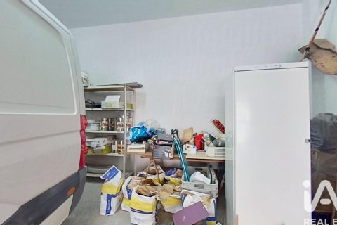 Продажа коммерческой недвижимости в Рокетес, Таррагона, Испания 2 спальни, 181м2 №187617 - фото 9