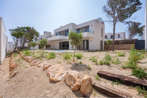 Villa en venta en Es Mercadal, Menorca, España 4 dormitorios, 196 m2 No. 147223 - foto 2