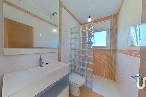 Casa a Bellvei, Tarragona, Spagna 5 camere da letto, 215 mq. N° 153397