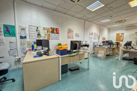 Продажа коммерческой недвижимости в Кастельон-де-ла-Плана, Кастельон, Испания 8738м2 №153395 - фото 28