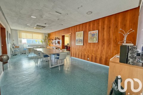 Продажа коммерческой недвижимости в Кастельон-де-ла-Плана, Кастельон, Испания 8738м2 №153395 - фото 2