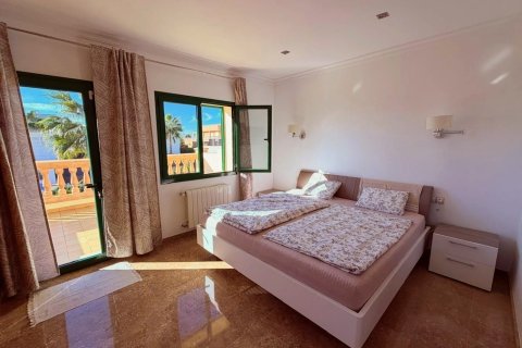 Villa for sale in Sa Rapita, Mallorca, Spain 3 bedrooms, 351 sq.m. No. 147011 - photo 17