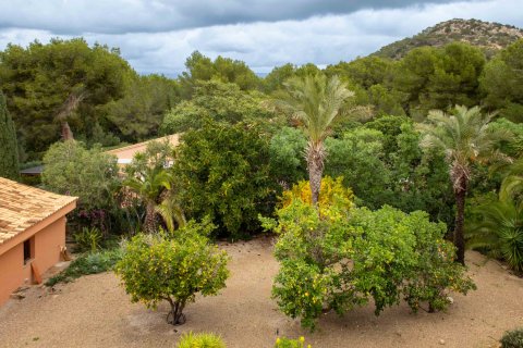 Villa for sale in Nova Santa Ponsa, Mallorca, Spain 4 bedrooms, 416 sq.m. No. 147013 - photo 26