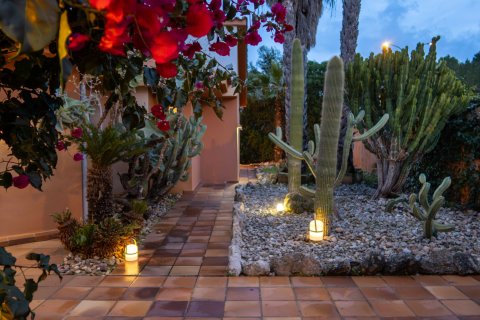 Villa for sale in Nova Santa Ponsa, Mallorca, Spain 4 bedrooms, 416 sq.m. No. 147013 - photo 27