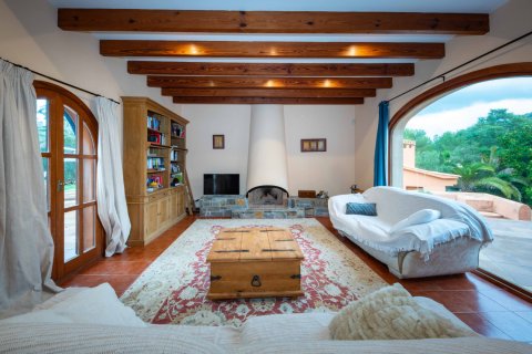 Villa for sale in Nova Santa Ponsa, Mallorca, Spain 4 bedrooms, 416 sq.m. No. 147013 - photo 4