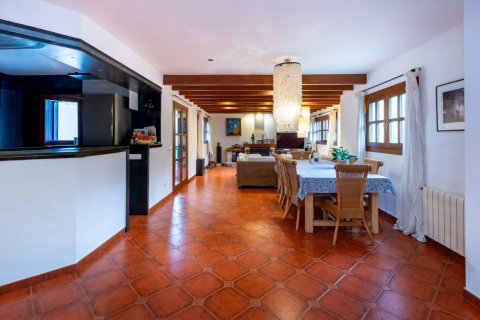 Villa for sale in Nova Santa Ponsa, Mallorca, Spain 4 bedrooms, 416 sq.m. No. 147013 - photo 7