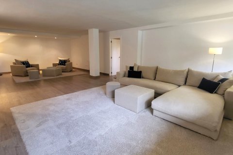 Apartment for sale in Cas Catala, Mallorca, Spain 4 bedrooms, 206 sq.m. No. 147009 - photo 8