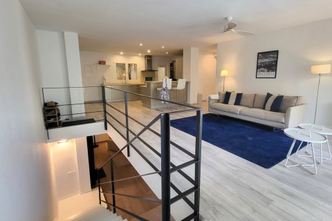 Apartment for sale in Cas Catala, Mallorca, Spain 4 bedrooms, 206 sq.m. No. 147009 - photo 1