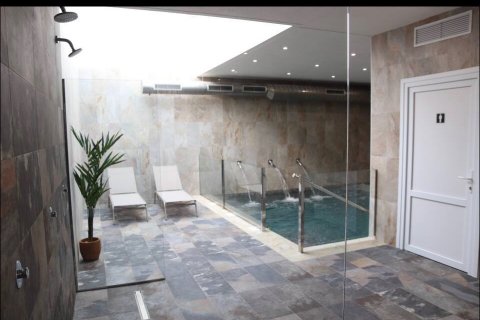 Apartment for sale Guardamar del Segura, Alicante, Spain 2 bedrooms, 98 sq.m. No. 114363 - photo 1