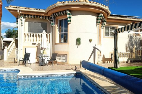 Villa à vendre Benijofar, Alicante, Espagne, 5 chambres,  No. 114366 - photo 1