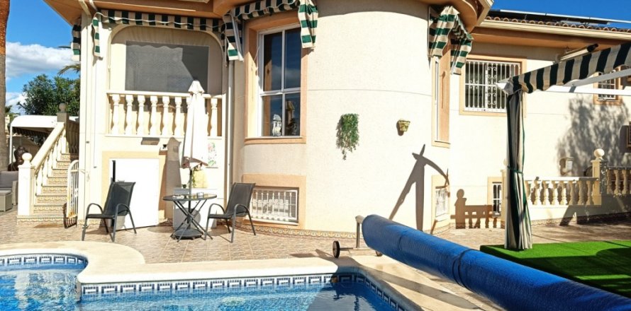 Villa Benijofar, Alicante, Espagne 5 chambres,  No. 114366