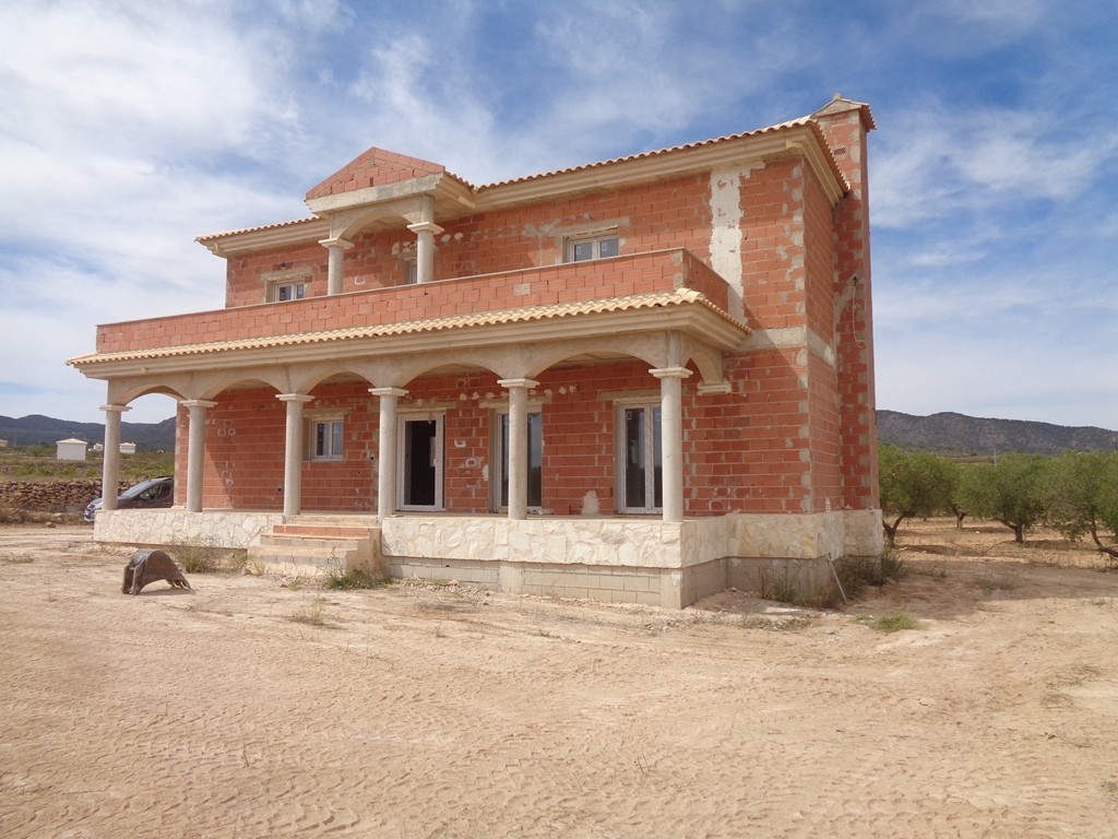 Villa a Pinoso, Alicante, Spagna 4 camere da letto, 210 mq. N° 114364