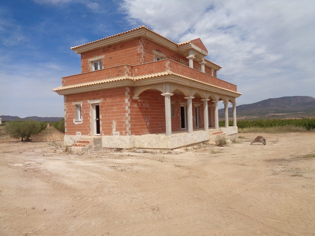 Villa a Pinoso, Alicante, Spagna 4 camere da letto, 210 mq. N° 114364