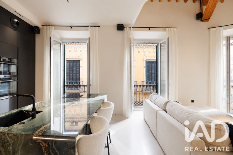 Apartment à vendre à Malaga, Espagne, 4 chambres, 240 m2 No. 187538 - photo 3