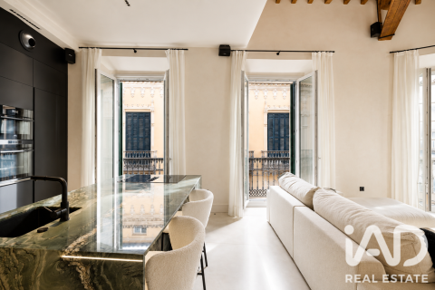 Apartment à vendre à Malaga, Espagne, 4 chambres, 240 m2 No. 187538 - photo 2