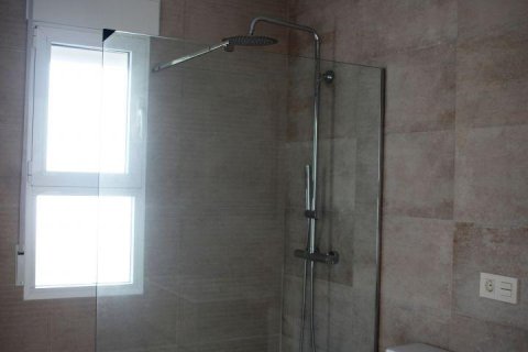 Villa till salu i La Romana, Alicante, Spanien 3 sovrum, 135 kvm. Nr. 171851 - foto 7