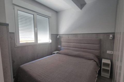 Apartment for sale in Torrevieja, Alicante, Spain 3 bedrooms, 105 sq.m. No. 165619 - photo 4