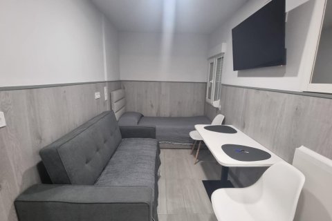 Apartment for sale in Torrevieja, Alicante, Spain 3 bedrooms, 105 sq.m. No. 165619 - photo 22