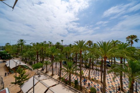 Apartament w Alicante, Hiszpania 4 sypialnie, 200 mkw. nr 165618 – zdjęcie 21