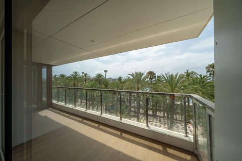 Apartament w Alicante, Hiszpania 4 sypialnie, 200 mkw. nr 165618 – zdjęcie 15