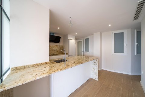 Apartament w Alicante, Hiszpania 4 sypialnie, 200 mkw. nr 165618 – zdjęcie 10