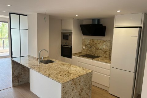 Apartament w Alicante, Hiszpania 4 sypialnie, 200 mkw. nr 165618 – zdjęcie 6