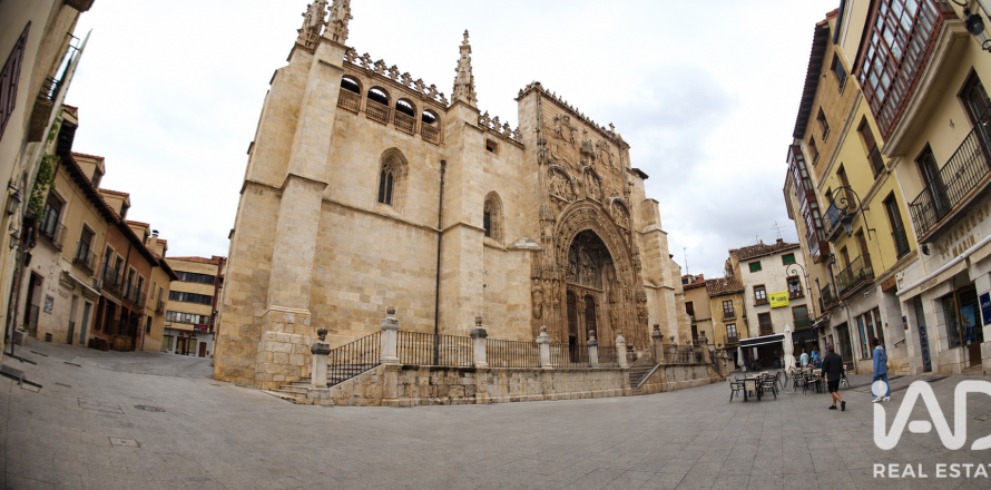Huoneisto Aranda de Duero, Burgos, Espanja 3 makuuhuonetta, 160 m2 No. 195775