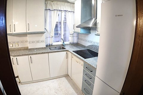 Huoneisto myytävänä Aranda de Duero, Burgos, Espanja, 3 makuuhuonetta, 160 m2 No. 195775 - kuva 7