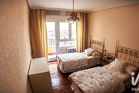 Huoneisto myytävänä Aranda de Duero, Burgos, Espanja, 3 makuuhuonetta, 160 m2 No. 195775 - kuva 23