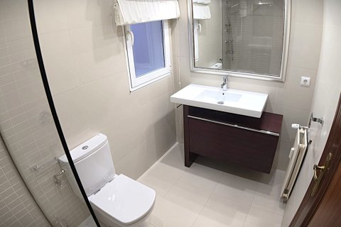 Huoneisto myytävänä Aranda de Duero, Burgos, Espanja, 3 makuuhuonetta, 160 m2 No. 195775 - kuva 21